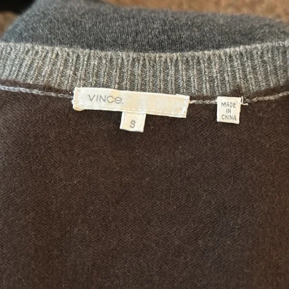 Vince Camuto Cashmere cardigan sweater - Picture 5 of 10